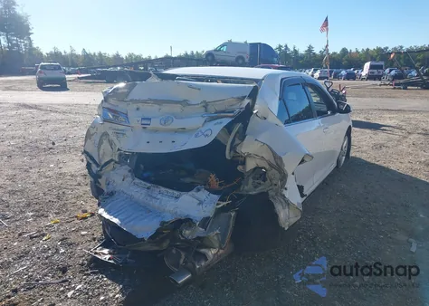 2014 Toyota Camry Se z USA, uszkodzony, nr VIN 4T1BF1FK4EU457413